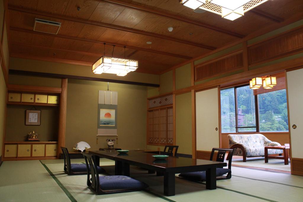 Osake No Oyado Kisen Hotel Kurobe Exterior photo
